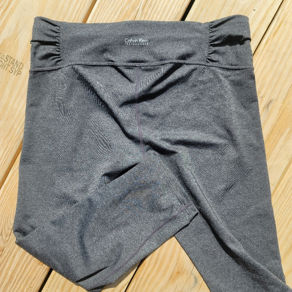 Calvin Klein 3/4 length tights quick dry